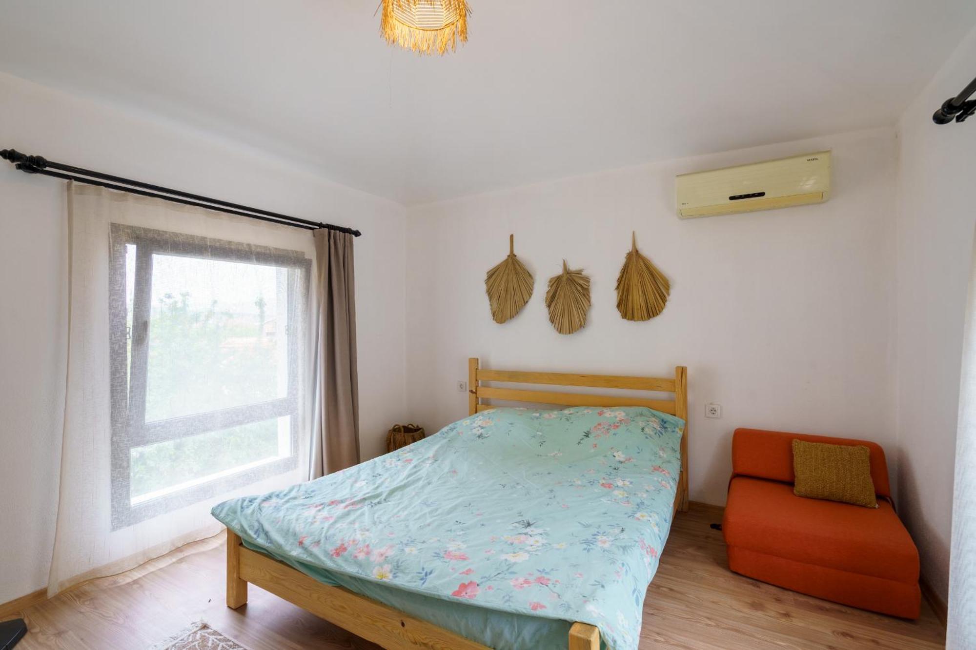 Koey Icinde Zevkle Doesenmis Oezel Havuzlu Lueks Tas Villa Kusadasi